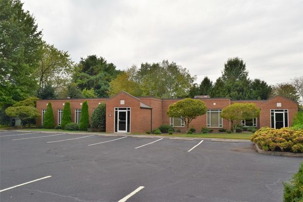 Farragut Office Building : 109-113 Peterson Road, Farragut, TN 37934